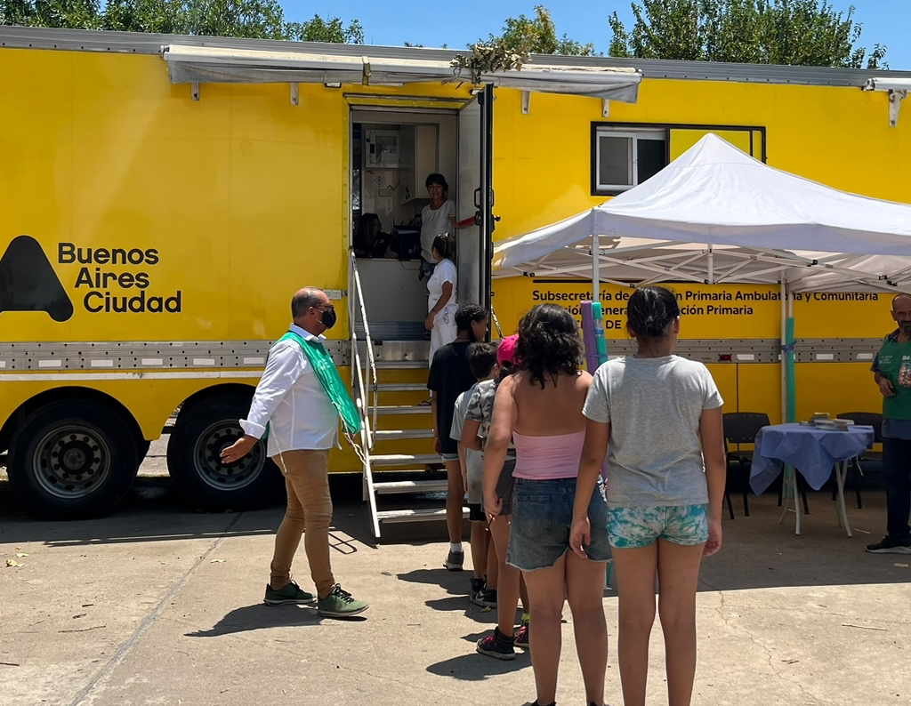 SE APLICAN DISTINTAS VACUNAS PARA NIÑOS  EN LAS ESCUELAS DE VERANO