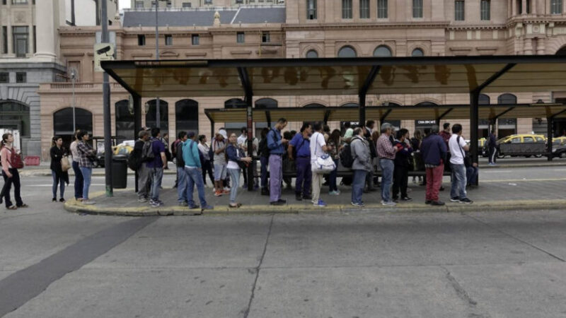 SE CONGELAN LAS TARIFAS LOS TRENES Y COLECTIVOS DEL AMBA