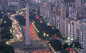 ALUMNOS DE LA LEGISLATURA Y LA ESCUELA PIDIERON ESTACIONAMIENTOS SUBTERRÁNEOS