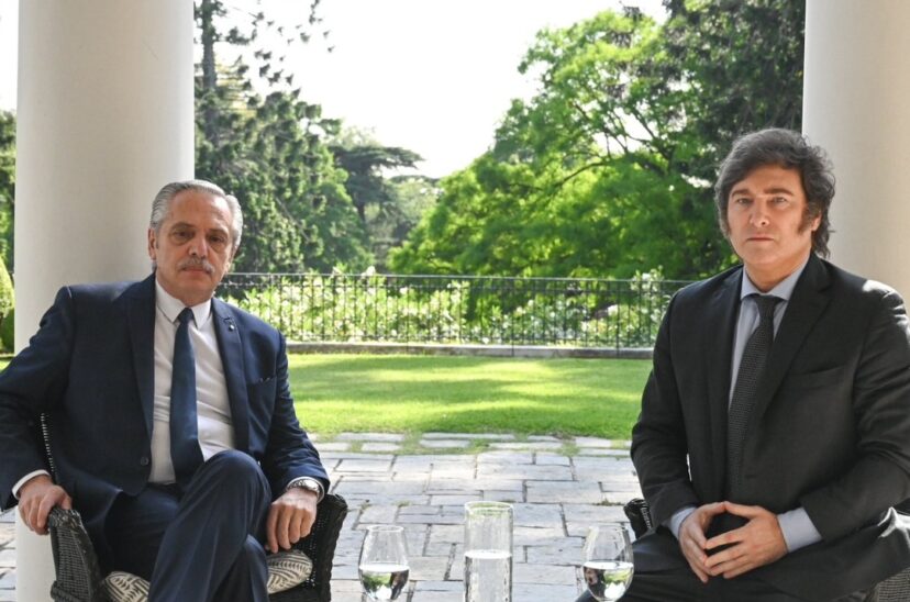 ALBERTO FERNÁNDEZ RECIBIÓ A JAVIER MILEI EN OLIVOS