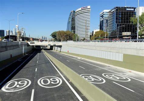 SE HABILITÓ EL PASEO DEL BAJO PARA AUTOS LOS FINDES DE SEMANA