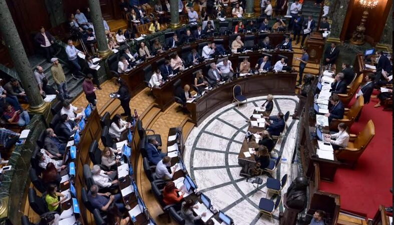 RECHAZAN EL VETO A LA LEY DE FINANCIAMIENTO UNIVERSITARIO