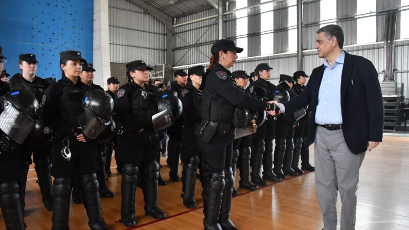 CUERPO ESPECIAL DE POLICÍAS MUJERES PARA EL ORDENAMIENTO DE LAS MANIFESTACIONES