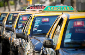 LOS TAXIS AUMENTARON UN 50%