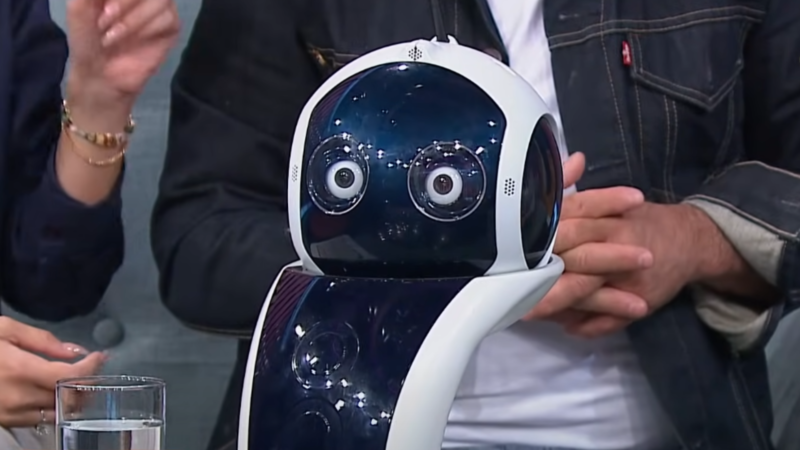 PROPONEN DISTINGUIR AL ROBOT “TOOLY”