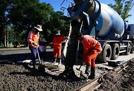 REPAVIMENTAN MÁS DE 200 CALLES Y AVENIDAD DE LA CIUDAD