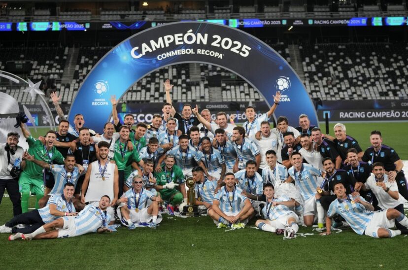 RACING CAMPEÓN DE LA RECOPA SUDAMERICANA