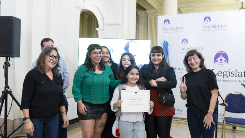LA LEGISLATURA DISTINGUIÓ A LA RADIO COMUNITARIA 7 ESKINAS