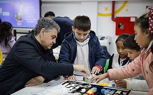 LA CIUDAD ABRIÓ UN LABORATORIO PARA EXPERIMENTAR CON CIENCIA Y TECNOLOGÍA