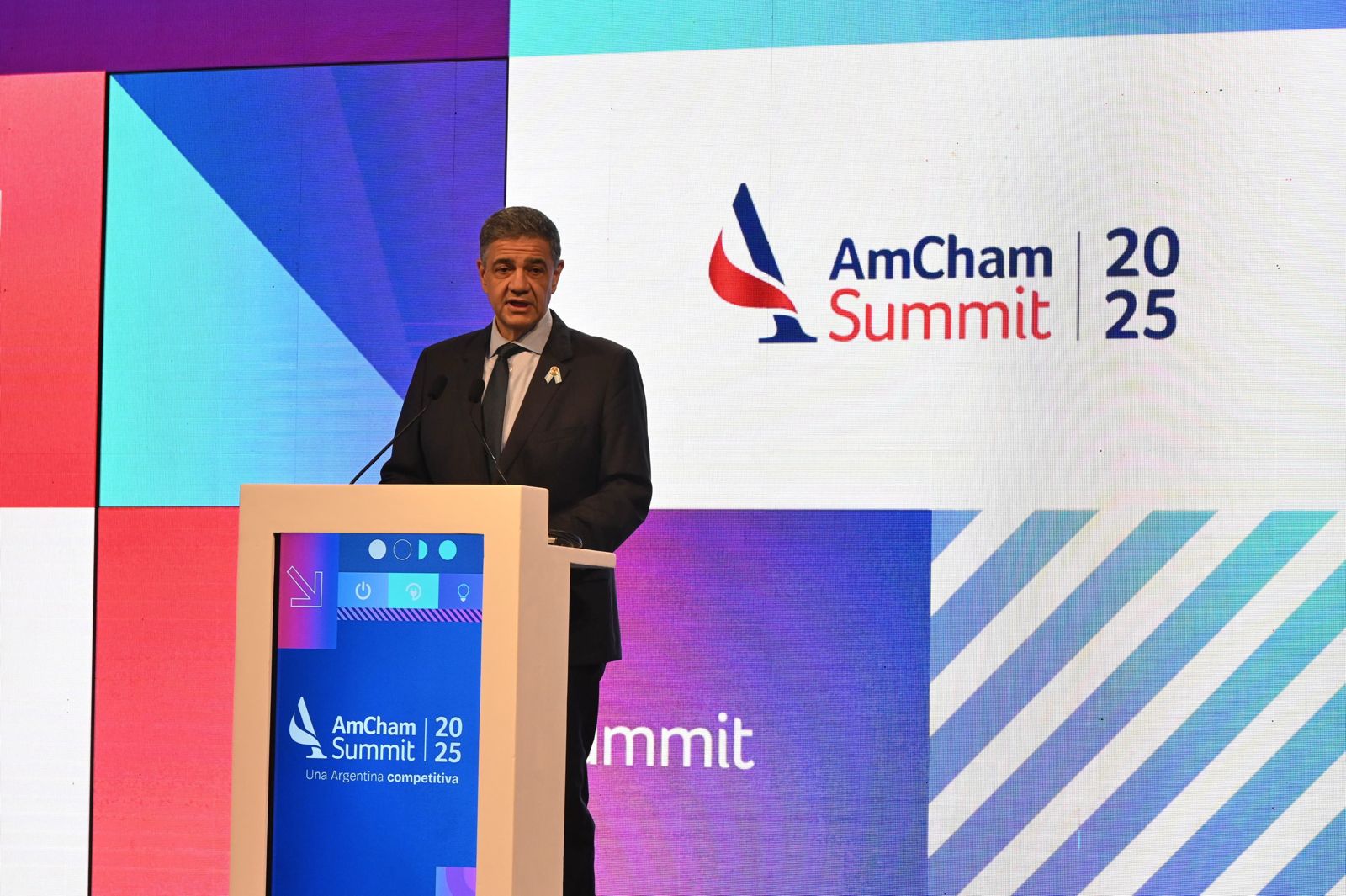 JORGE MACRI ABRIÓ EL AMCHAM SUMMIT 2025