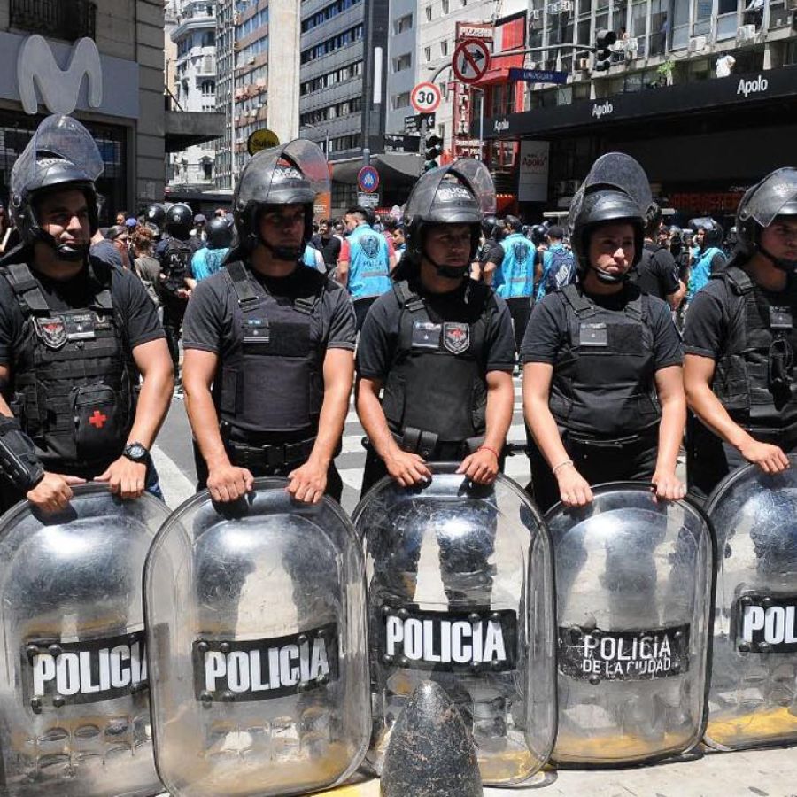 PROPONEN UNA LEY CONTRA LA VIOLENCIA EJERCIDA POR FUERZAS POLICIALES