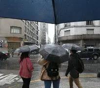 LLUVIAS Y SUDESTADA EN EL AMBA