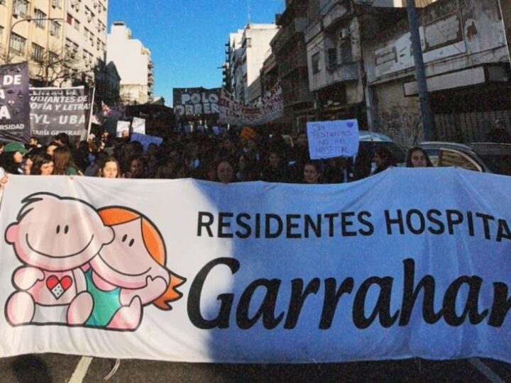 MASIVA MARCHA A PLAZA DE MAYO POR MEJORAS SALARIALES EN EL GARRAHAN