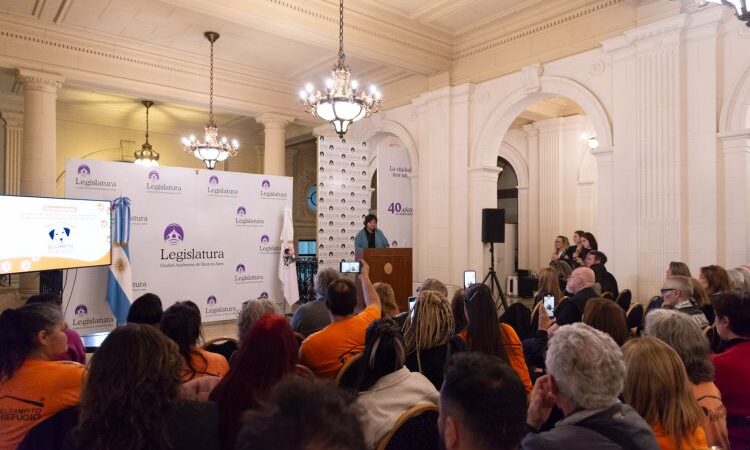 DISTINCIÓN PARA “EL CAMPITO” EN LA LEGISLATURA DE LA CIUDAD