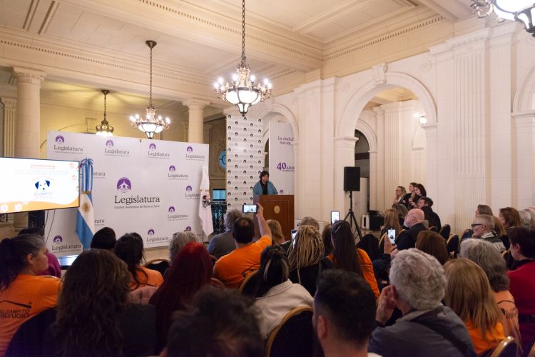 DISTINCIÓN PARA “EL CAMPITO” EN LA LEGISLATURA DE LA CIUDAD