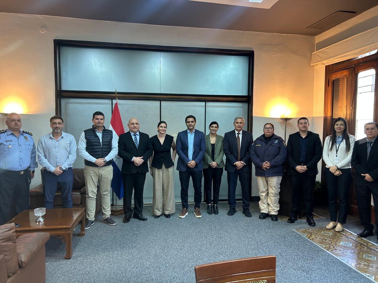 EL GOBIERNO PORTEÑO ACORDÓ CON PARAGUAY ESTRATEGIAS DE SEGURIDAD EN ENTORNOS URBANOS Y DEPORTIVOS