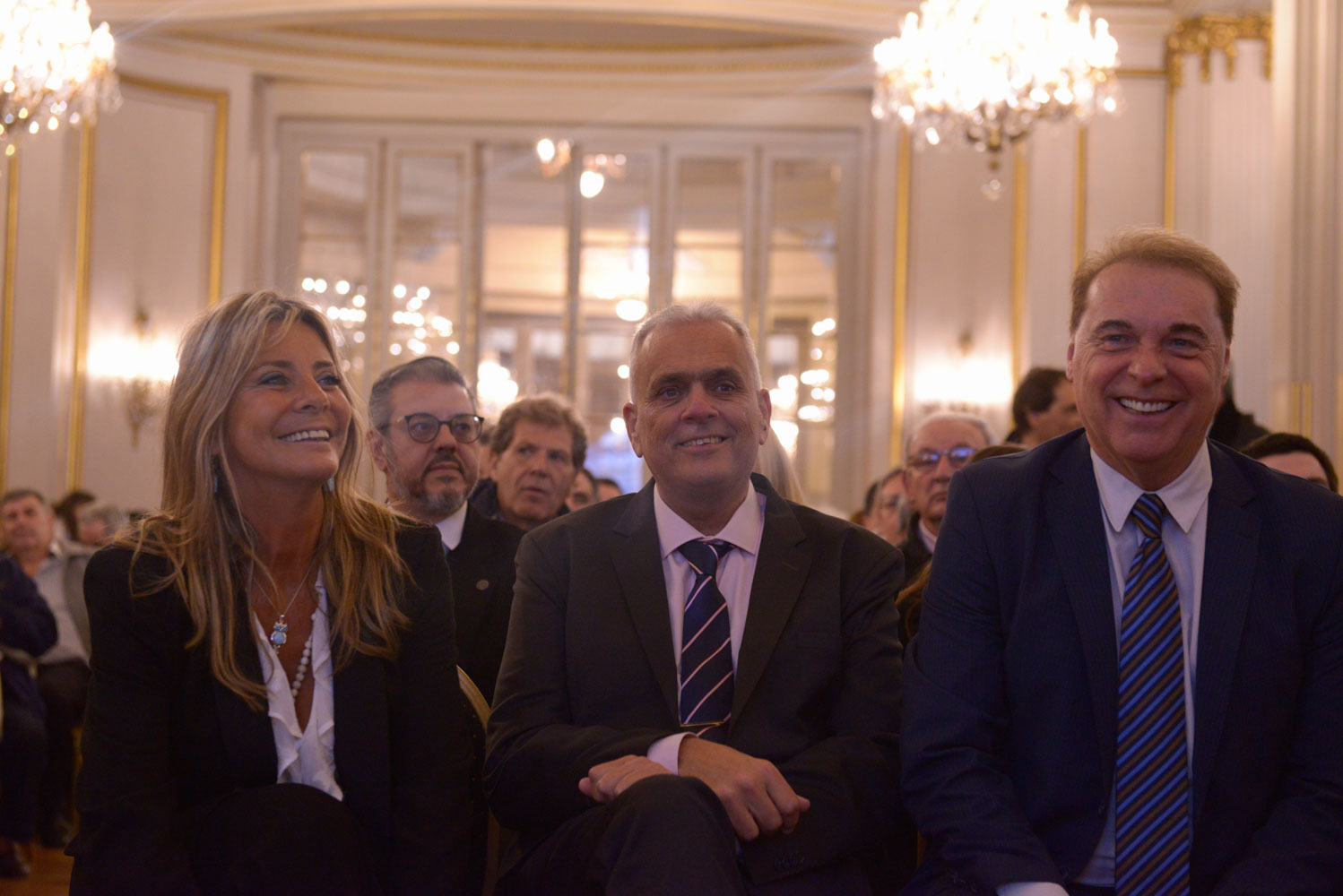 LA LEGISLATURA HOMENAJEÓ AL PERIODISTA DEPORTIVO EDUARDO RUIZ
