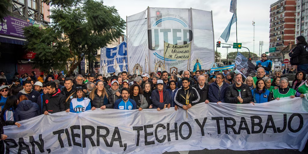 SAN CAYETANO: MOVILIZACIÓN A PLAZA DE MAYO
