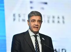 PIDEN MODIFICAR LA LEY DE MINISTROS