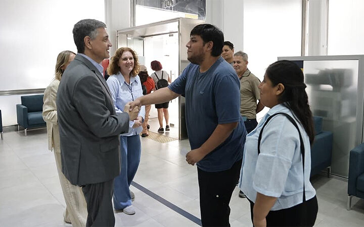 HISTÓRICA INVERSIÓN DE LA CIUDAD PARA TRATAMIENTOS Y APOYOS A PERSONAS CON DISCAPACIDAD