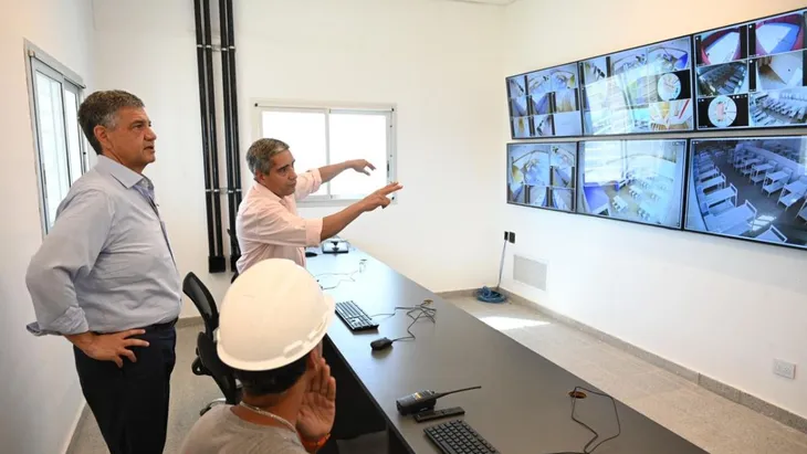 JORGE MACRI PROMULGÓ LAS LEYES QUE CREAN EL SERVICIO PENITENCIARIO Y LA EJECUCIÓN DE PENAS EN LA CIUDAD