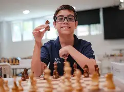 PROPONEN DECLARAR PERSONALIDAD DESTACADA DEL DEPORTE A FAUSTINO ORO