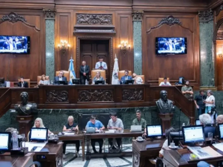 POR LAS AMENAZAS EN COLEGIOS, DIPUTADOS PORTEÑOS EXIGEN INFORMACIÓN AL GCBA
