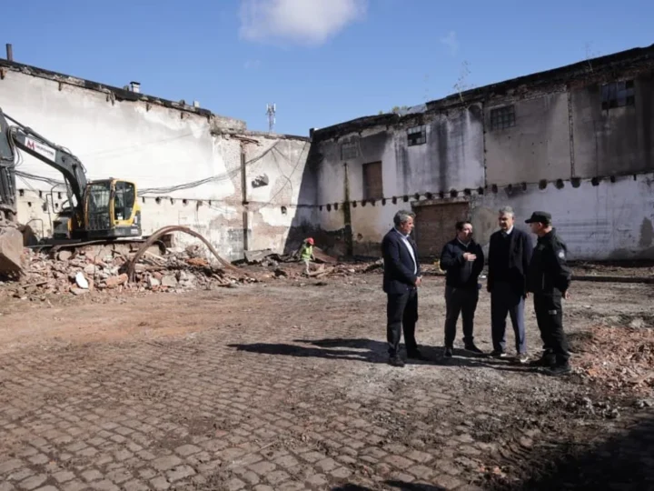 CON FONDOS QUE ANTES SE DESTINABAN A LAS VILLAS