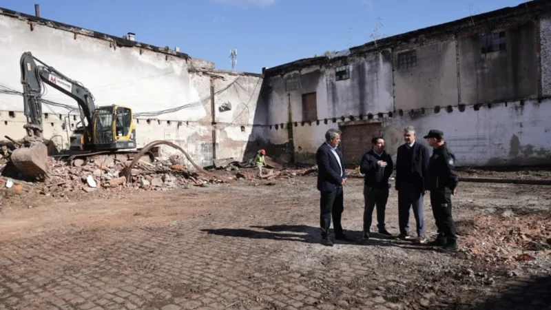 CON FONDOS QUE ANTES SE DESTINABAN A LAS VILLAS