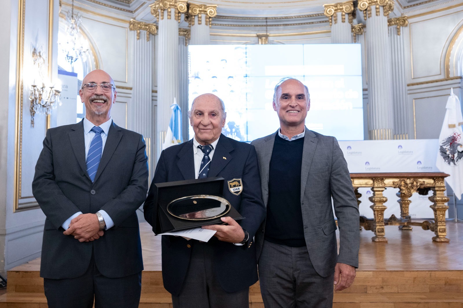 LOS PUMAS FUERON HOMENAJEADOS EN LA LEGISLATURA PORTEÑA