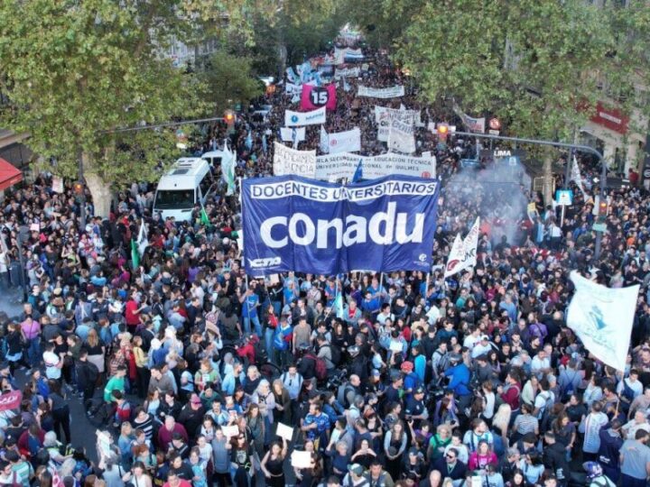 SE APROBÓ UN PARO POR EL CONFLÍCTO UNIVERSITARIO
