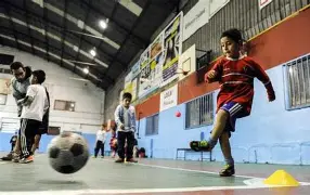 LOS CLUBES DE BARRIO EN EL PEOR MOMENTO DE CRISIS
