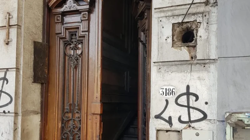 LA CIUDAD CLAUSURÓ UN HOTEL EN BALVANERA