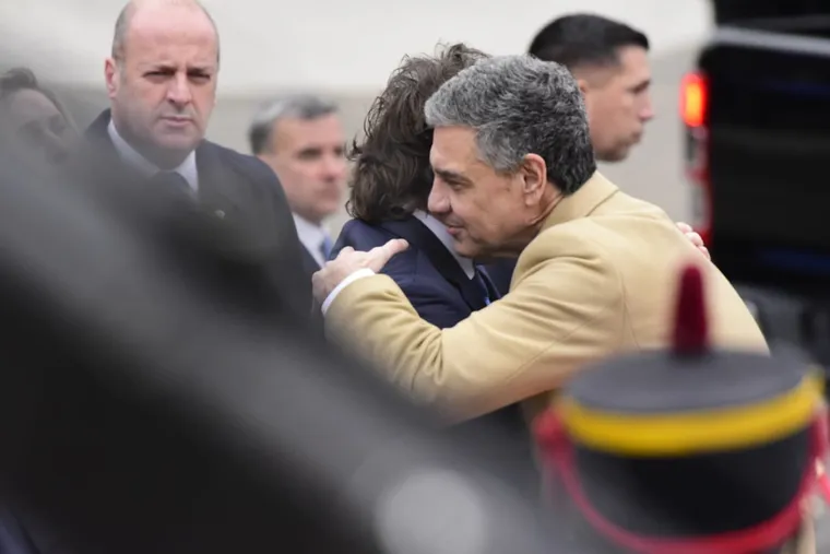 JORGE MACRI JUNTO AL PRESIDENTE EN EL ACTO DE HOMENAJE AL GENERAL SAN MARTÍN