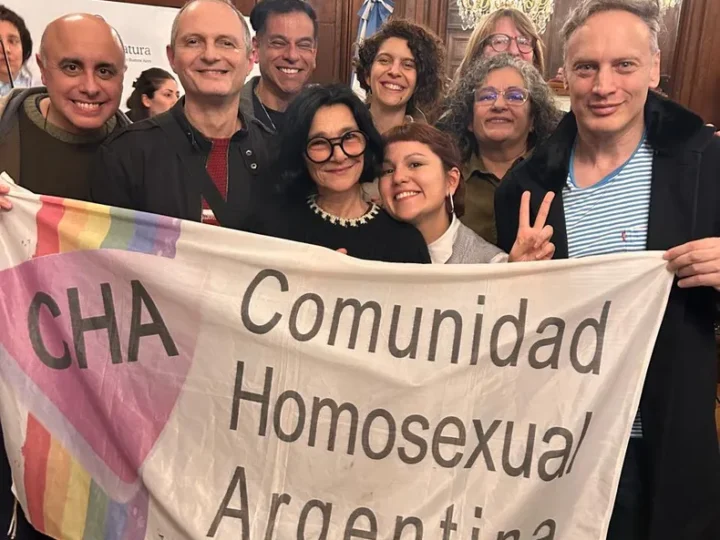 HOMENAJE A CARLOS JAUREGUI Y MOCHA CELIS