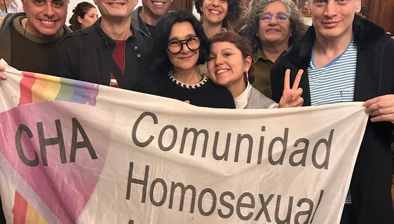 HOMENAJE A CARLOS JAUREGUI Y MOCHA CELIS