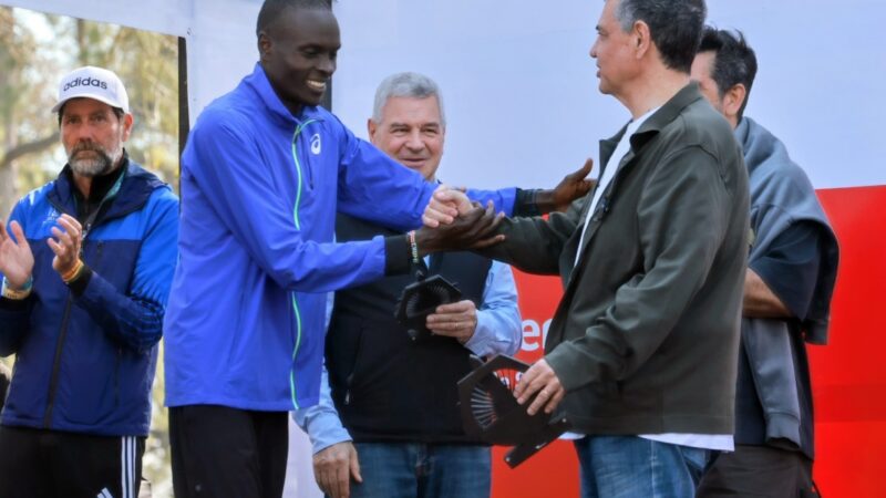 UNA GRAN FIESTA DEPORTIVA: MÁS DE 16 MIL CORREDORES DE 64 PAÍSES DISPUTARON LA MARATÓN EN LAS CALLES DE LA CIUDAD