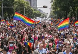 PIDEN CAMBIAR LA FECHA DE LA MARCHA DEL ORGULLO POR LA VISITA DEL PAPA