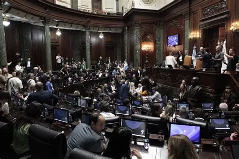 LA LEGISLATURA TRATARÁ LA ESCOLARIDAD OBLIGATORIA A PARTIR DE LOS TRES AÑOS