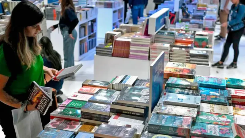 JORGE MACRI ANUNCIÓ QUE HOTELES, RESTAURANTES Y LIBRERÍAS NO PAGARÁN ABL EN EL PRIMER SEMESTRE