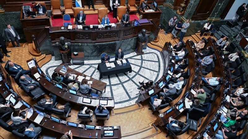LEGISLATURA: FAMILIAS EN CONTRA DE LA JORNADA COMPLETA FUERON RECIBIDOS POR LA COMISIÓN DE EDUCACIÓN