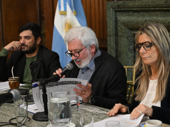 TRATAMIENTO DE DISTINCIONES, LEYES LABORALES Y PROYECTOS DE COMUNICACIÓN